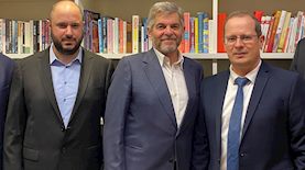 רז נזרי צבי פירון נדים עבוד, צילום: רועי פרץ